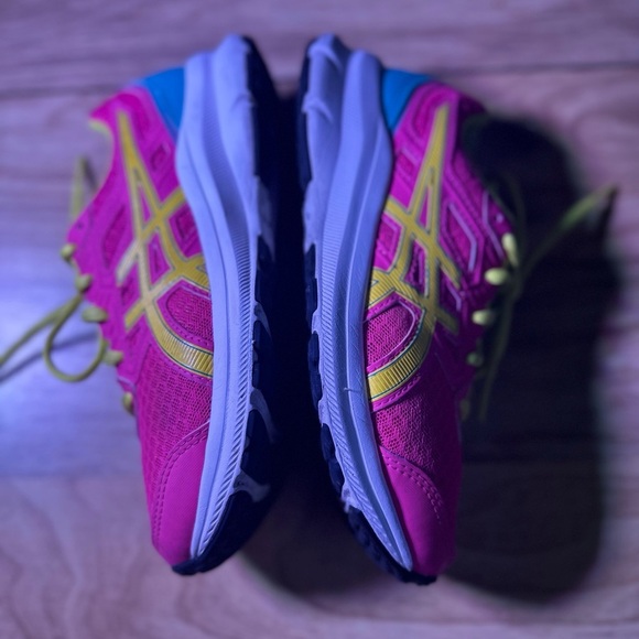 ASICS Kids' Vibrant Pink and Neon Yellow Sneakers - Picture 7 of 10